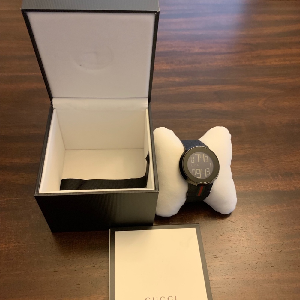 I-Gucci Digital Watch - Picture 2 of 4